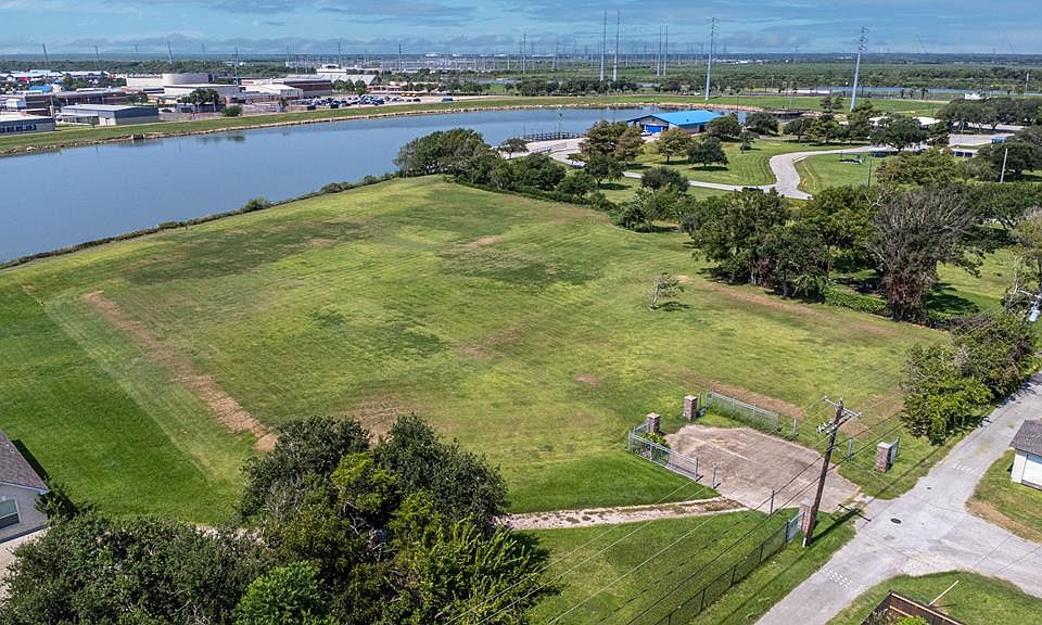 1st image of 524/614 Mystery Harbor Ln