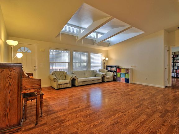 5th image of 1085 Tasman Dr Space 657