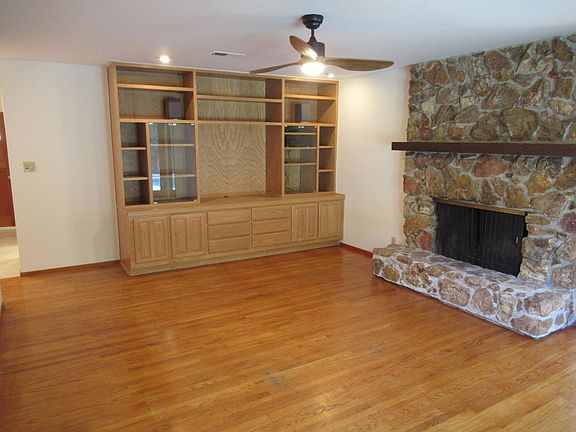 4th image of 2164 Sheraton Dr
