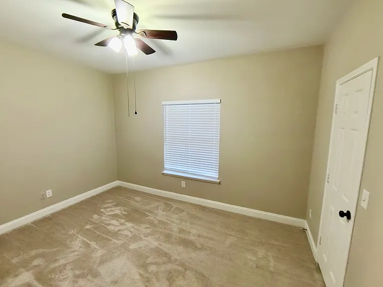 4304 Lone Rock Ct — Photo 4