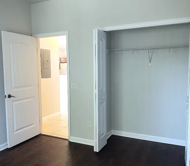2935 NE 7th St #304 — Photo 35
