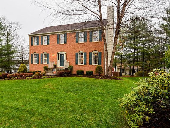 2nd image of 4479 Branderwood Dr