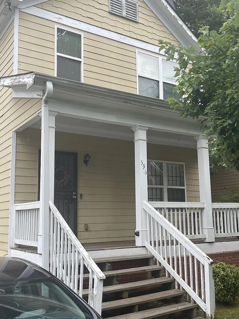 Cute Bungalow, Less Than Half Mile From Westside Beltline — Photo 2