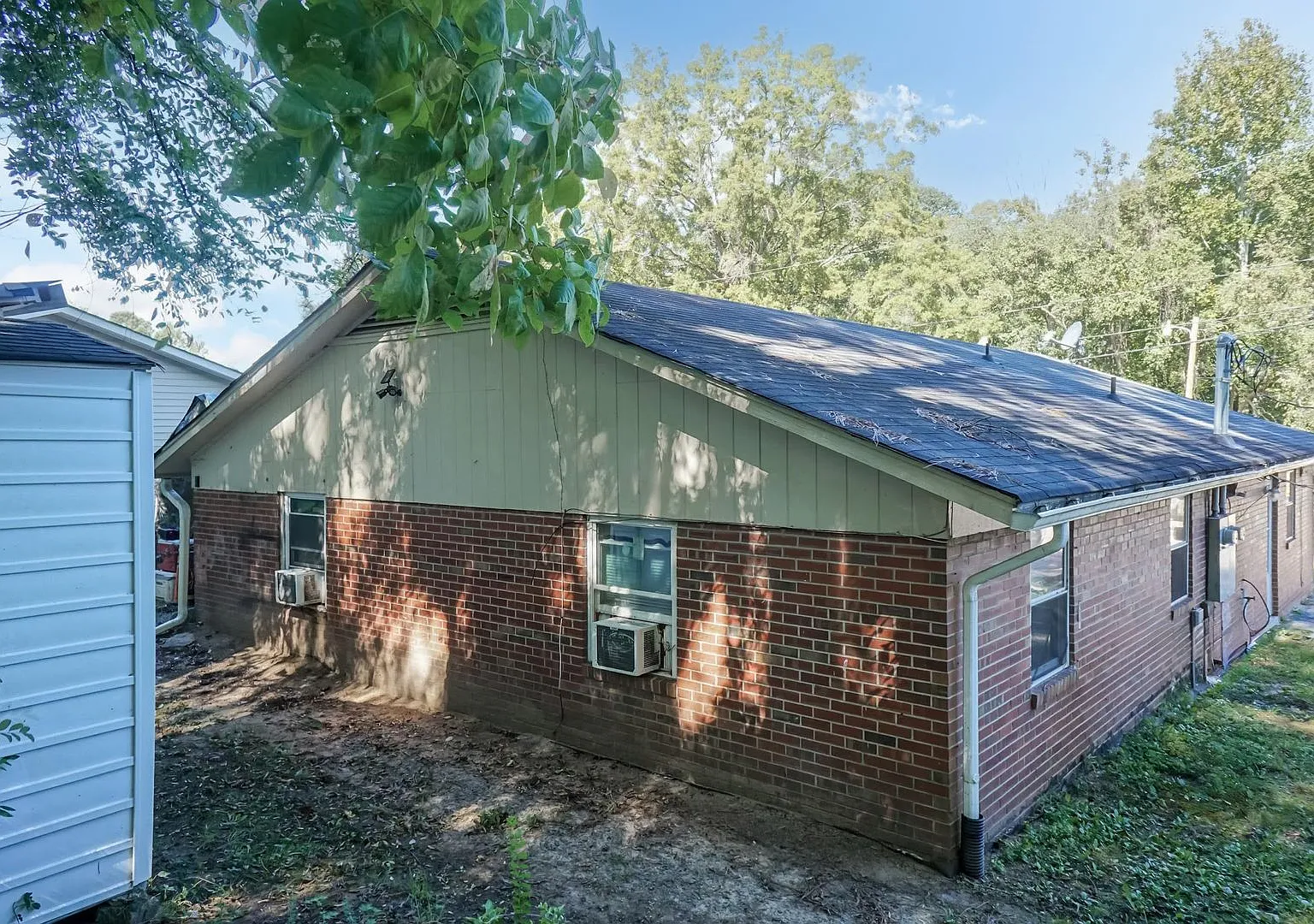 Two Bedroom Home! — Photo 4