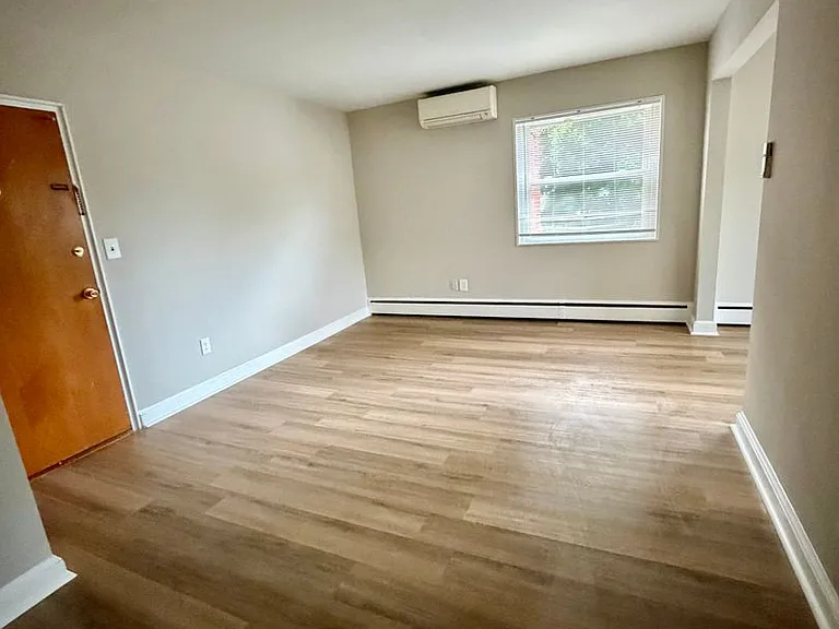 335 Talbott Ave — Photo 12