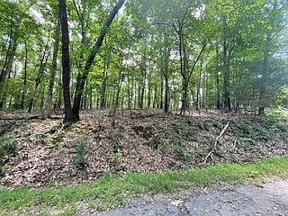 1st image of 6 Chelmsworth Cir
