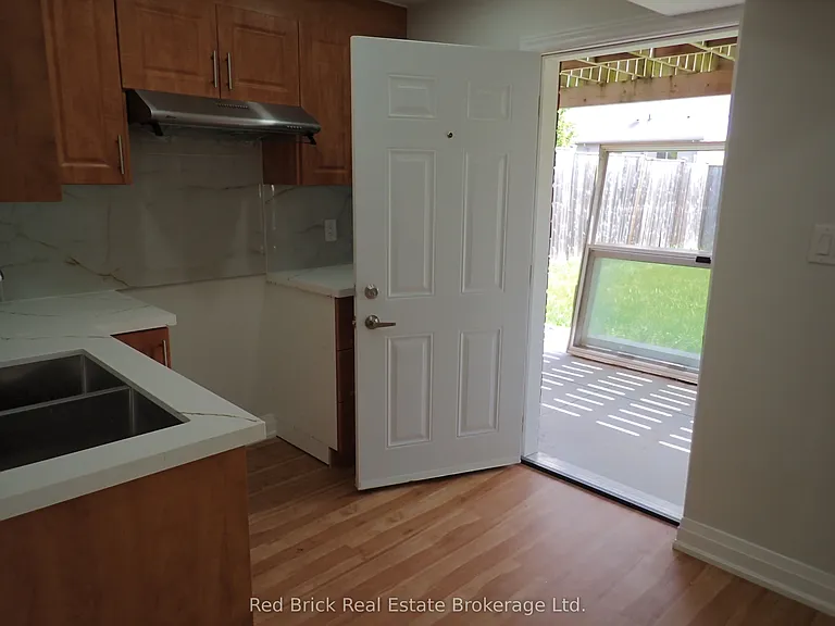 77 Summit Ridge Dr #LOWER — Photo 11
