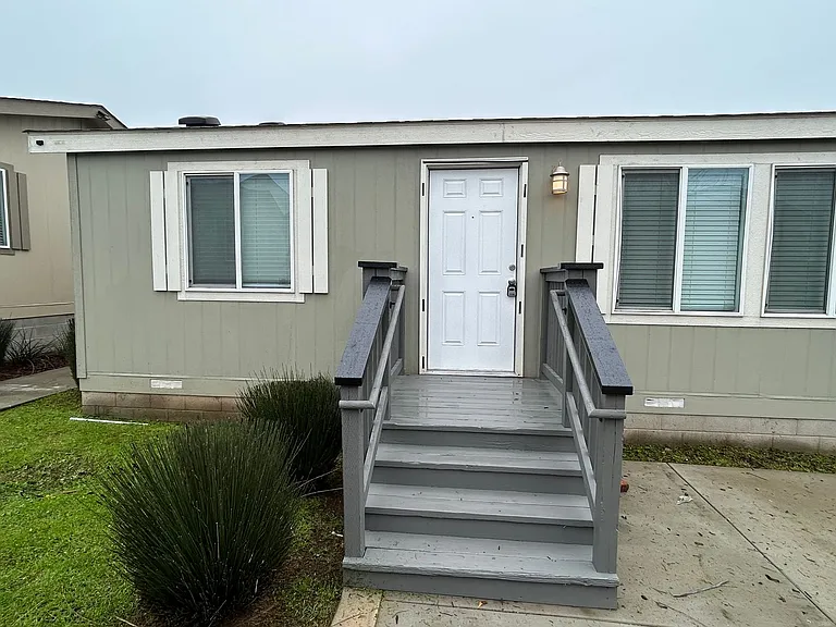 Remodeled Modern 3 Bed/2 Bath National City — Photo 2