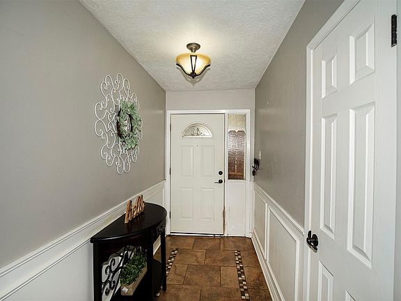 4th image of 2622 Lufkin Ln