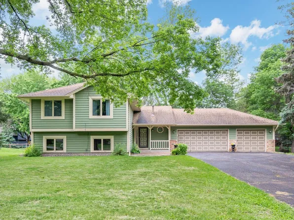 4995 Larch Ln N, Plymouth, MN 55442