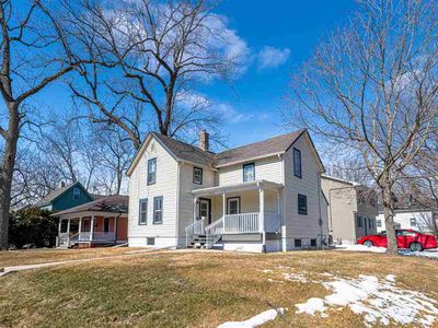 1030 E Jefferson St, Iowa City, IA, 52245