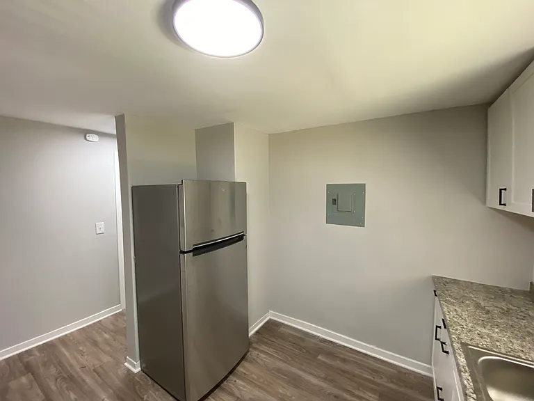 1810 Hemlock Ave — Photo 10