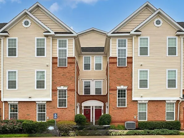 23290 Milltown Knoll Sq Unit 102, Ashburn, VA 20148