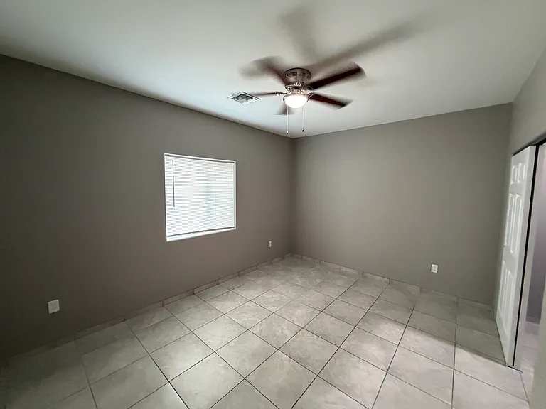4013 E 22nd St #2 — Photo 3