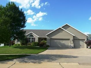 219 Westridge Dr SW, Cedar Rapids, IA 52404