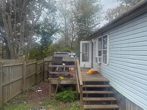 2nd image of 93 Lodge St