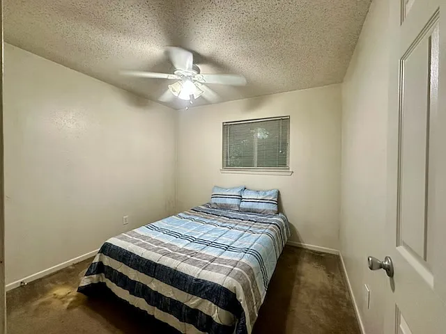 South Castle Apartments — Photo 28