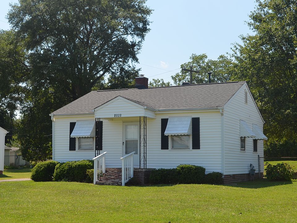 1st image of 7428 W Lake Dr