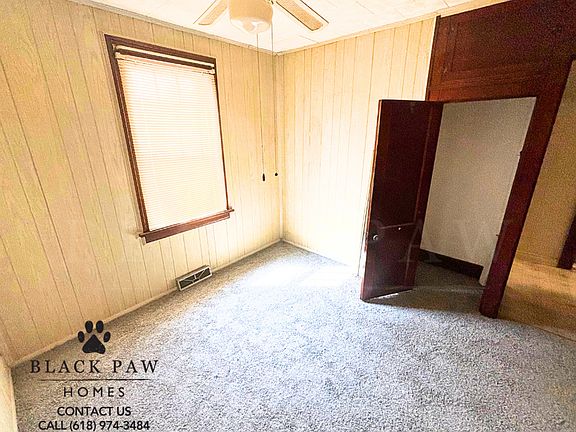 4th image of 952 Whitelaw Ave