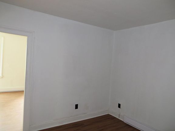 2nd image of 277 1st St APT 3