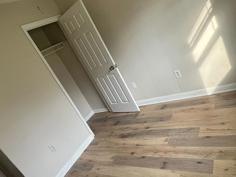 17 Greenbriar Dr — Photo 4