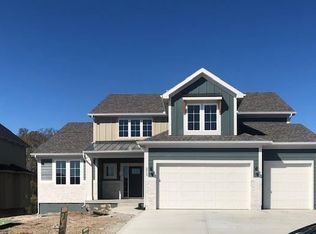 2512 SW River Trail Rd, Lees Summit, MO 64082