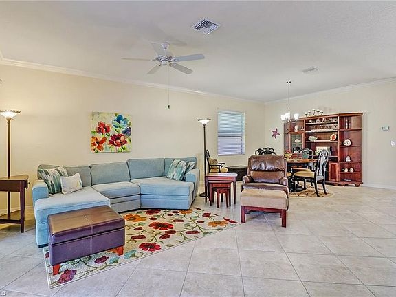 4th image of 11023 Cherry Laurel Dr