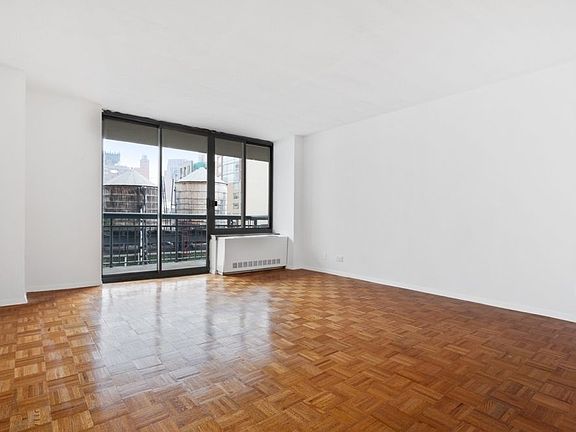4th image of 990 6th Ave APT 19P
