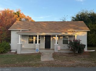 505 Orchard Dr, Eden, NC 27288