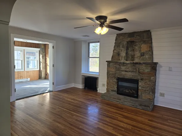 120 W Street Rd, Kennett Square, PA 19348