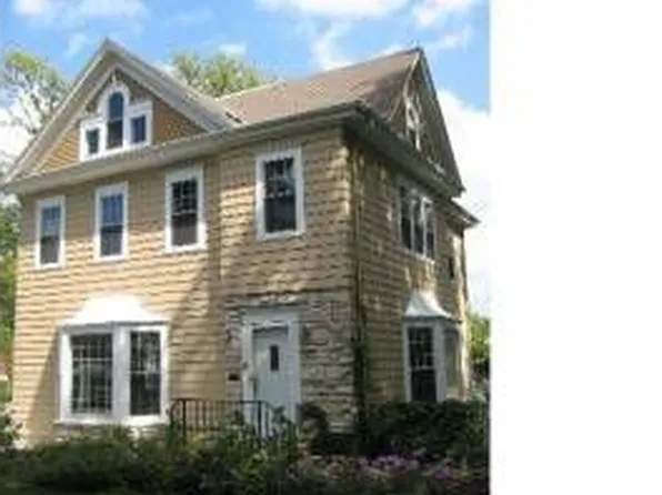 617 61st St E, Minneapolis, MN 55417