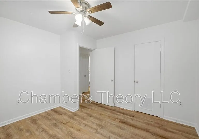 130 S 29th St #5 — Photo 11