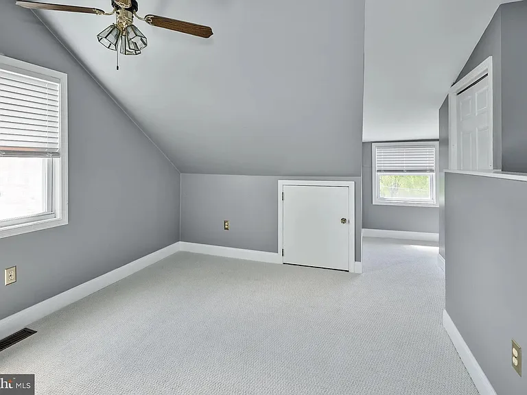 339 S Lincoln Ave — Photo 11