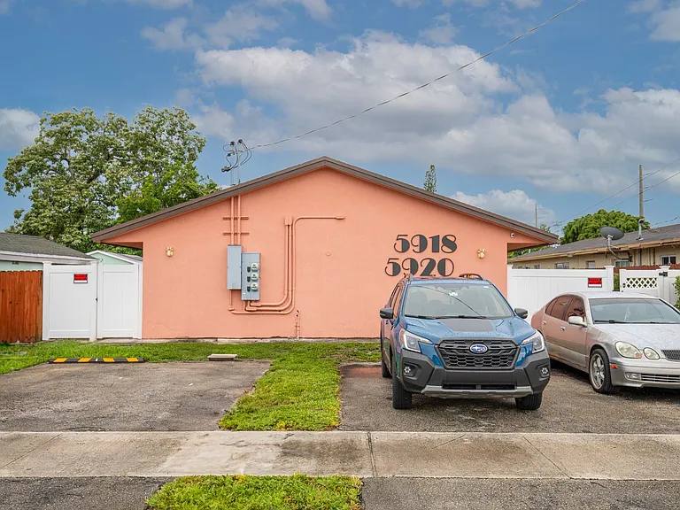 5918 Pierce St — Photo 32