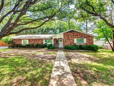 304 Frederick Rd, Fredericksburg, TX, 78624
