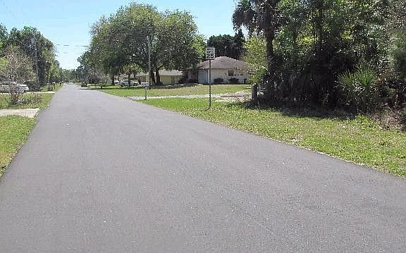 3rd image of 625 N Country Club Dr