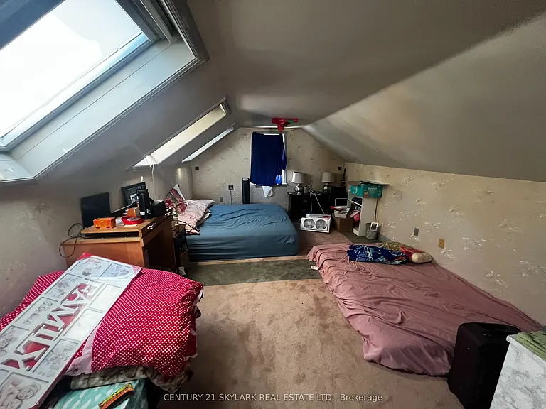 34 Clarence St — Photo 6