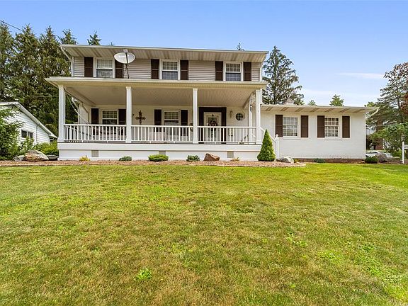3rd image of 3723 Maplehurst Dr