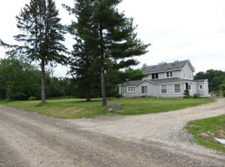 5911 Warner Rd, Fowlerville, MI 48836