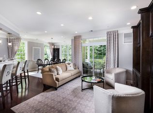 830 Regency Dr, Fishkill, NY 12524