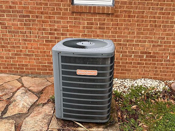 3rd image of 2290 Mount Pleasant Rd