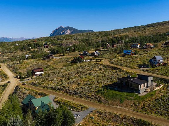 2nd image of 876 Zeligman Street
