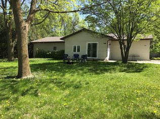 348 Lake Ave S, Spicer, MN 56288