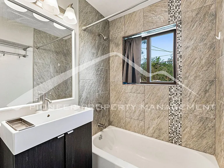 3270 Newport St — Photo 12