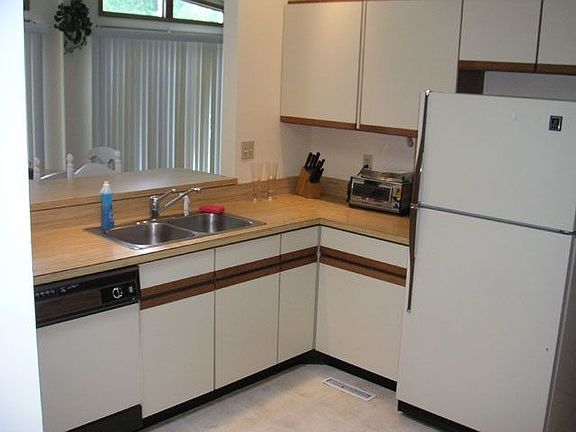 4th image of 33286 Argyle Ln