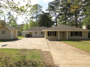 607 Pearce Rd, Pineville, LA 71360