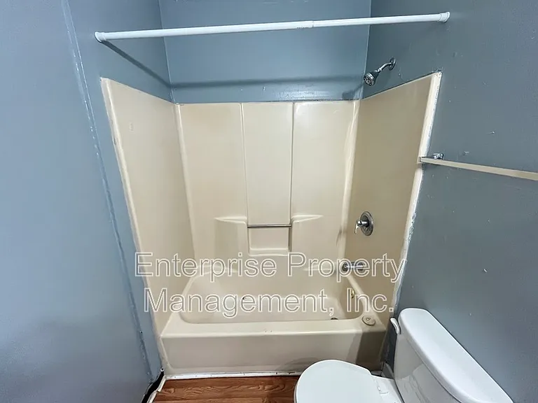 401 N Manassas St — Photo 17