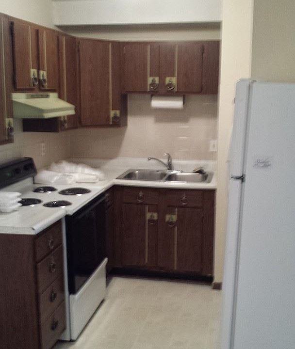 2nd image of 1607 Windsor St APT 7