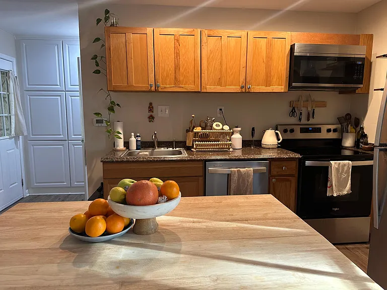 1115 Taulbee Ln #B — Photo 6