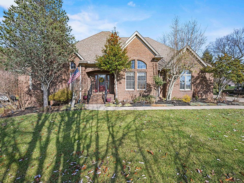 1st image of 204 Stonewall Ct